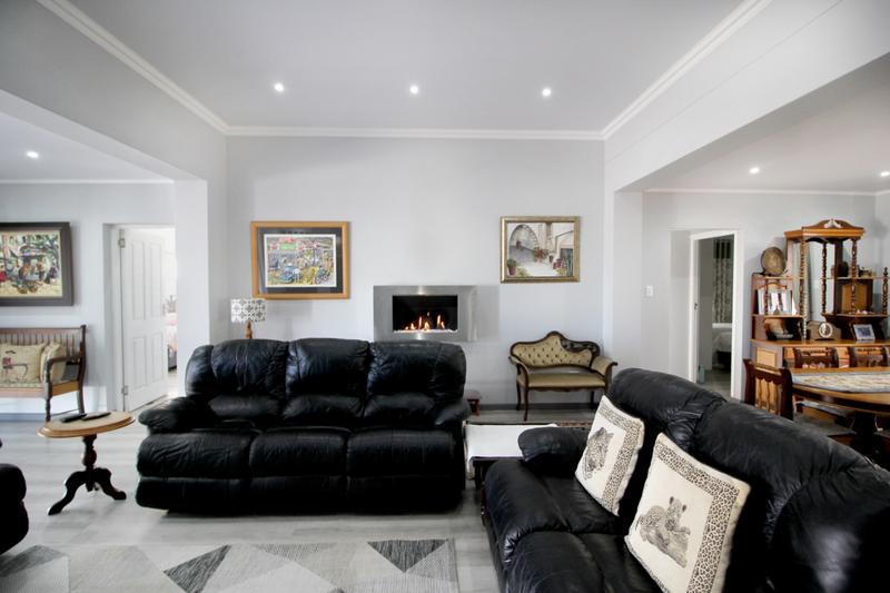 3 Bedroom Property for Sale in Reebok Western Cape